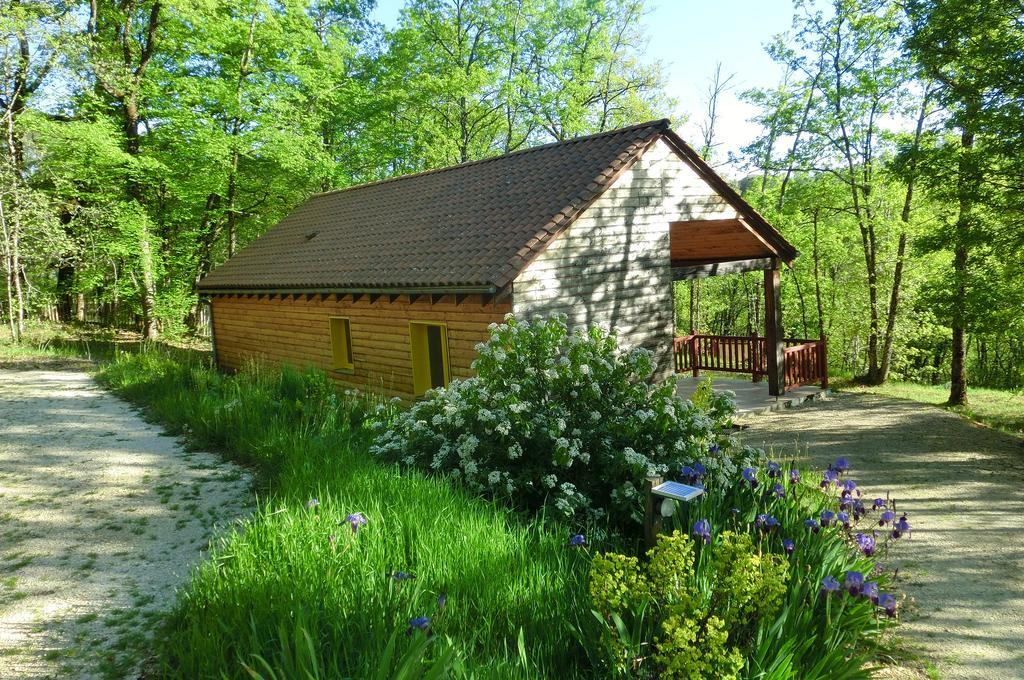Le Village Enchanteur La Chapelle-Aubareil Luaran gambar